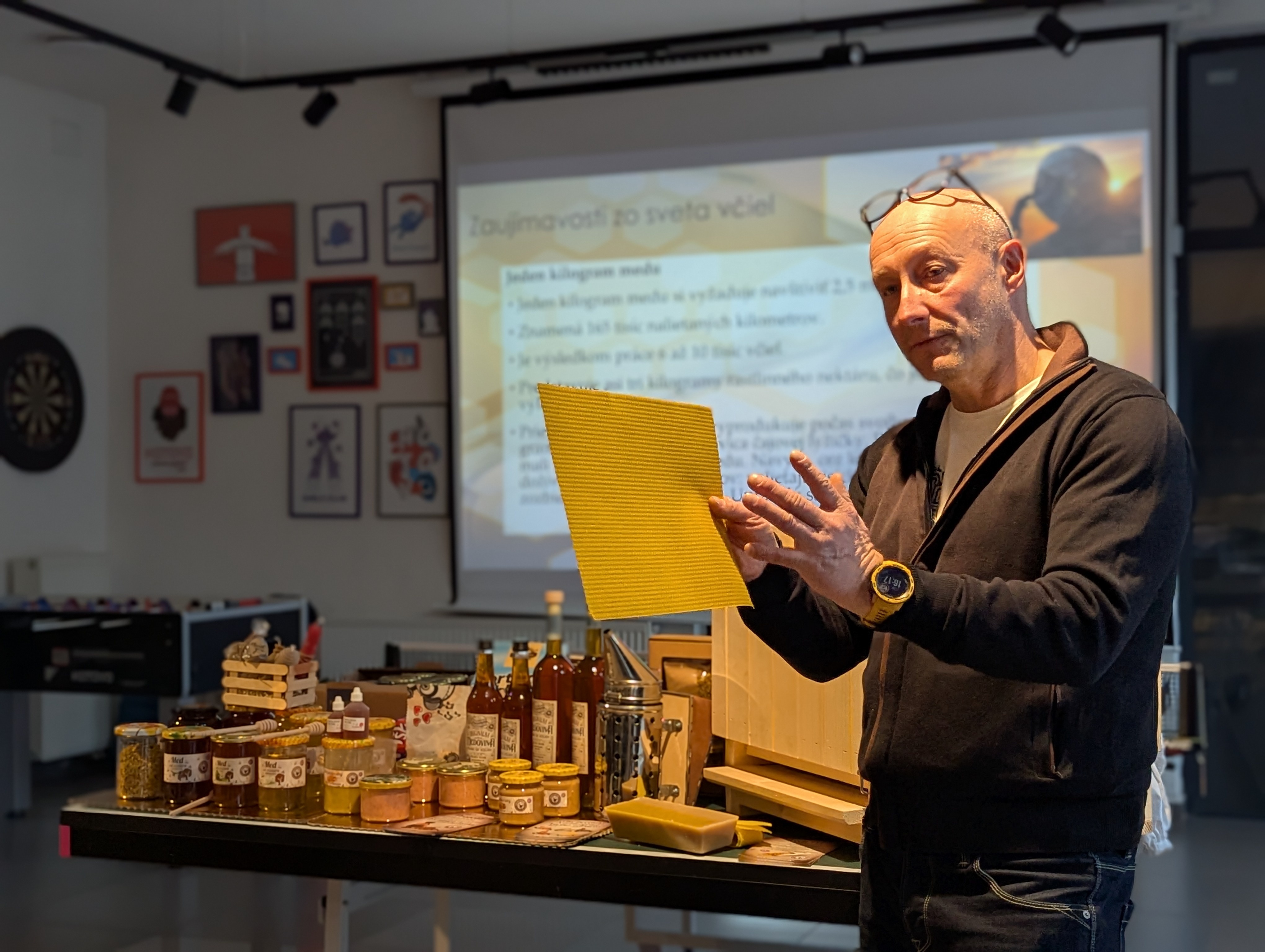 Marian Krupeľák beekeeper